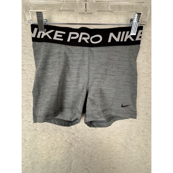Nike Pro Dri Fit Gray Running Shorts Womens Size M Yoga Workout Gym Shorts - Picture 1 of 5
